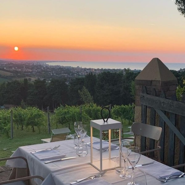 SUNSET TASTING : Tasting excellence at sunset