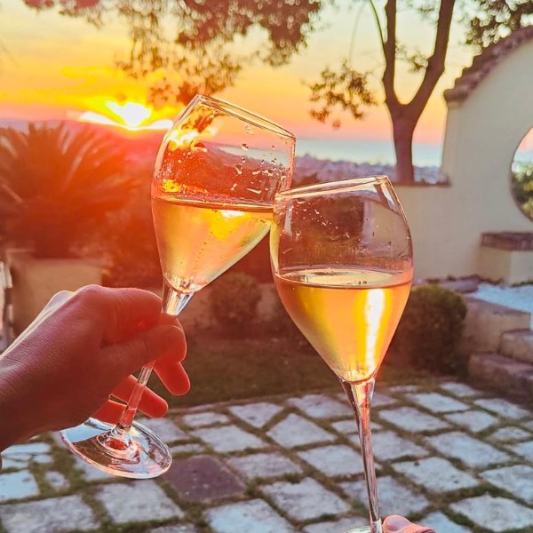 FUGA ROMANTICA - 2 Notti Spa, Massaggio e Cena 